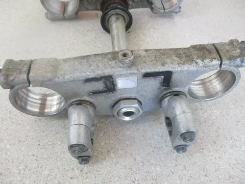 2003 HONDA CR125 OEM TRIPLE CLAMPS, TRIPLE TREES W/ MOUNTS, 53219-KZ4-J20, MX43