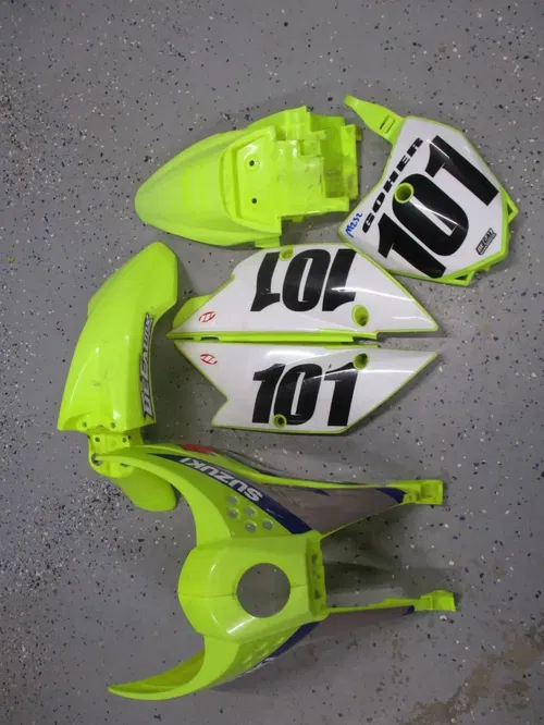 2010+ KAWASAKI KLX 110 UFO FLO YELLOW PLASTICS SHROUDS PLATES FENDERS, M232