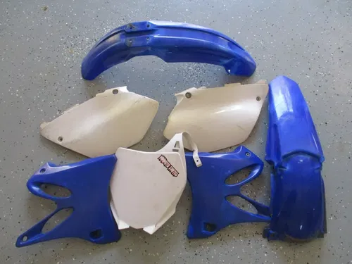 2012 YAMAHA YZ250 PLASTICS KIT SHROUDS PLATES FENDERS COMPLETE, M161