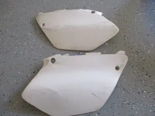 2012 YAMAHA YZ250 PLASTICS KIT SHROUDS PLATES FENDERS COMPLETE, M161