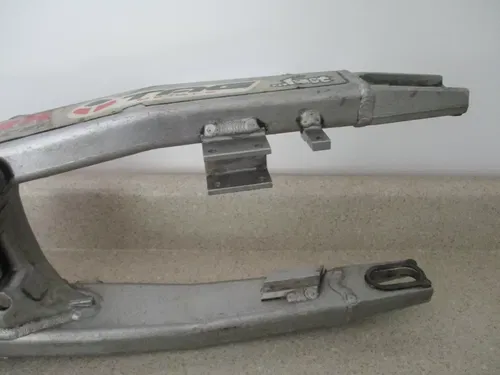 2005 KAWASAKI KX 250F REAR SWINGARM BACK END SWING ARM, 33001-0057-458, M164