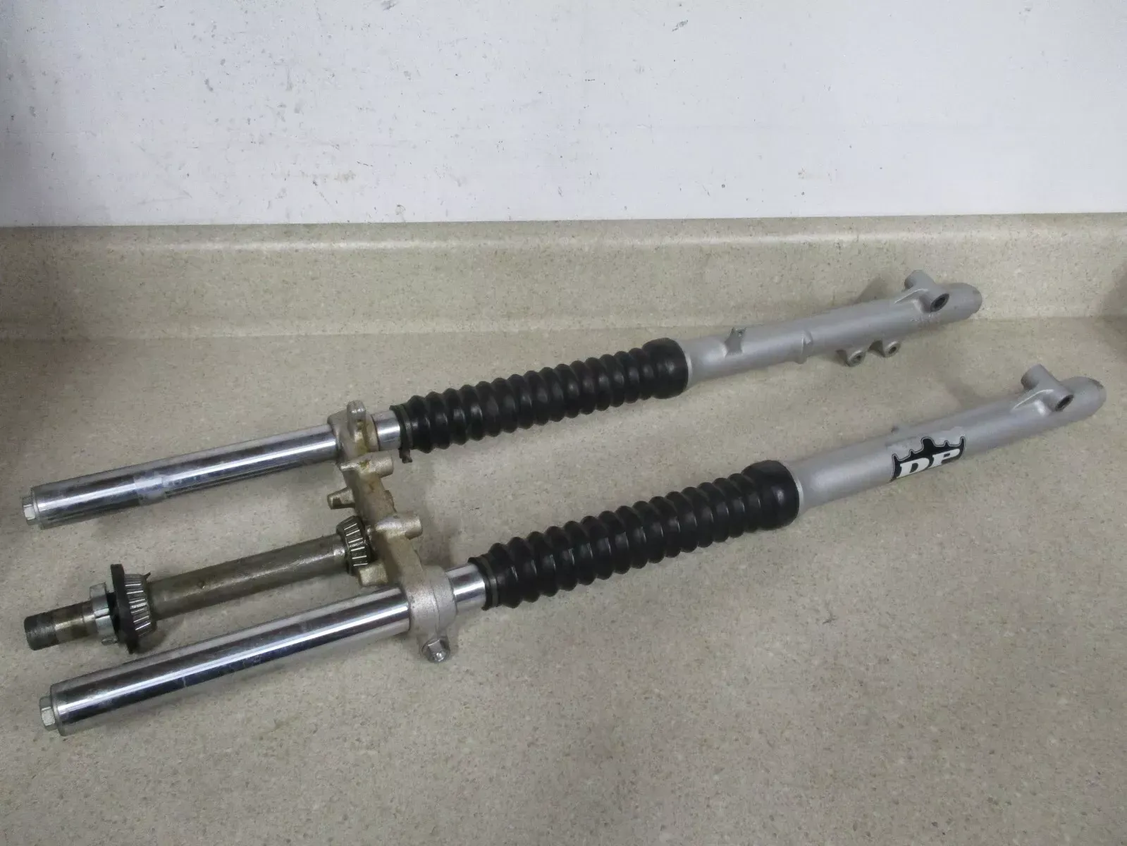 2004 SUZUKI DRZ 125L FRONT FORKS W/ BBR MOTORSPORTS HD SPRINGS, M152
