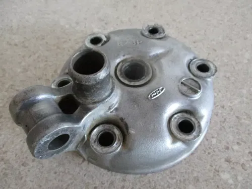 2001 HONDA CR250 CYLINDER HEAD, TOP CAP DOME OEM, 12201-KZ3-J10, MX63
