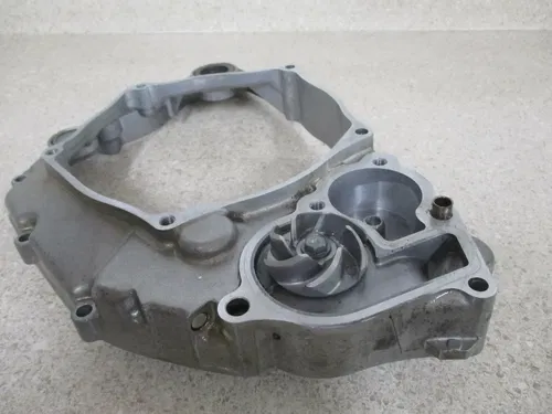 2015 KAWASAKI KX250F INNER CLUTCH COVER WATERPUMP RIGHT SIDE COVER OEM, M128