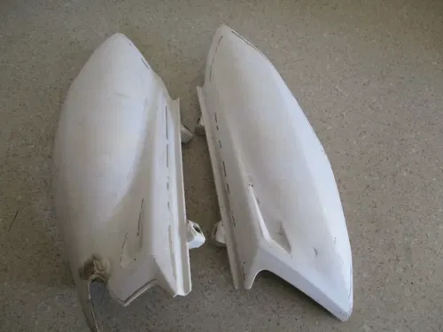YAMAHA TTR 50 SIDE NUMBER PLATES PLASTICS LEFT RIGHT WHITE OEM, MX80
