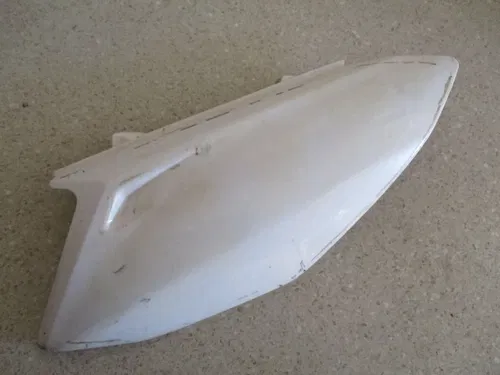 YAMAHA TTR 50 SIDE NUMBER PLATES PLASTICS LEFT RIGHT WHITE OEM, MX80
