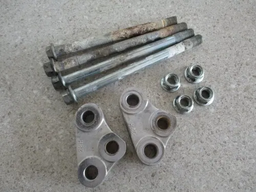 2013 SUZUKI RMZ 450 FRONT LOWER MOTOR MOUNT HANGERS ENGINE BRACKETS, MX97