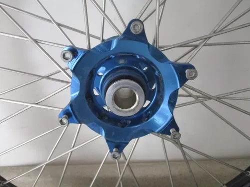 2018 YAMAHA YZ 250F DUBYA TALON 21" FRONT WHEEL BLACK W/ BLUE HUB, M188