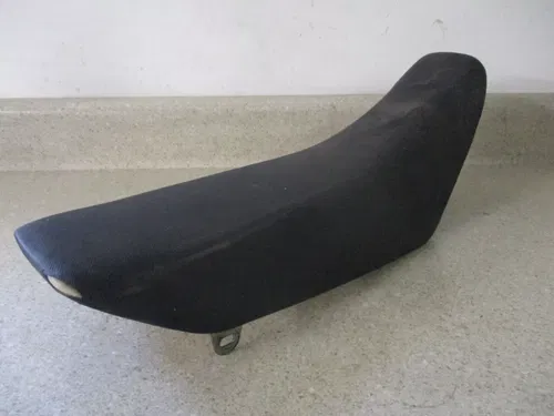 2007 KAWASAKI KLX 110 KX 65 SEAT SADDLE W/ BLACK GRIPPER COVER, M216