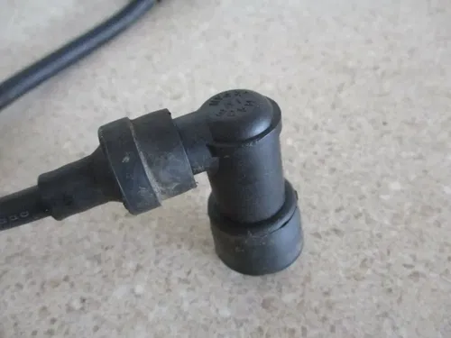 2001 YAMAHA TTR125 IGNITION COIL SPARK PLUG WIRE CAP OEM, 3KJ-82310-11-00, MX72