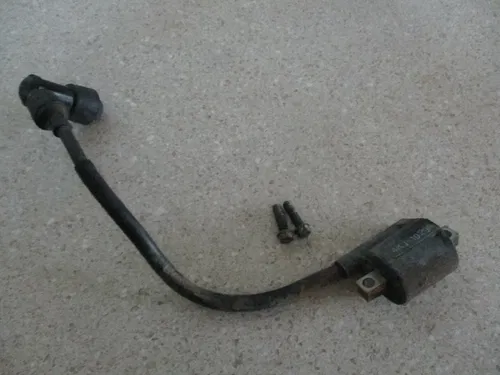 2003 YAMAHA TTR90 IGNITION COIL SPARK PLUG WIRE CAP OEM, 3KJ-82310-11-00, M104