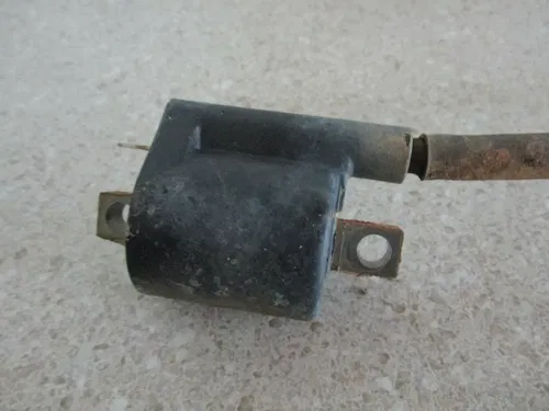 2003 YAMAHA TTR90 IGNITION COIL SPARK PLUG WIRE CAP OEM, 3KJ-82310-11-00, M104