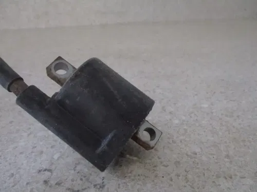 2001 YAMAHA TTR 125L IGNITION COIL SPARK PLUG WIRE CAP, FITS ALL, M186