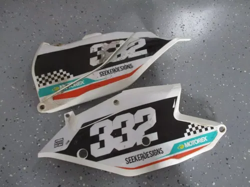 2018 KTM 250 XCF WHITE SIDE NUMBER PLATE PLASTICS AIRBOX SIDE COVER, M160
