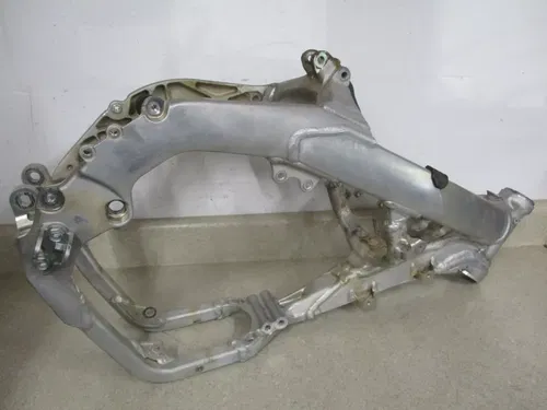 2015 SUZUKI RMZ 450 MAIN FRAME CHASSIS ALUMINUM, 41100-28H40, M115