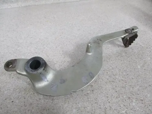 2000 YAMAHA YZ 125 REAR BRAKE PEDAL LEVER, 4XM-27200-21-00, M148