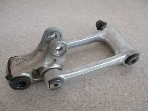 2003 YAMAHA YZ450F REAR LOWER LINKAGE ARM, DOGBONE LINK, DOG BONE OEM, MX46