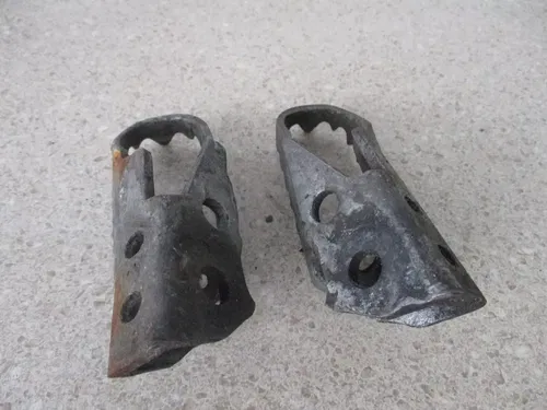 2003 YAMAHA TTR 125 FOOTPEGS PEGS SET, FITS 00-04, M209