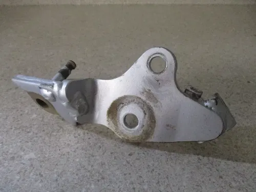 2022 HONDA CRF 125 FOOTPEG MOUNT LEFT SIDE PEG MOUNT BRACKET, FITS 19-25, M220