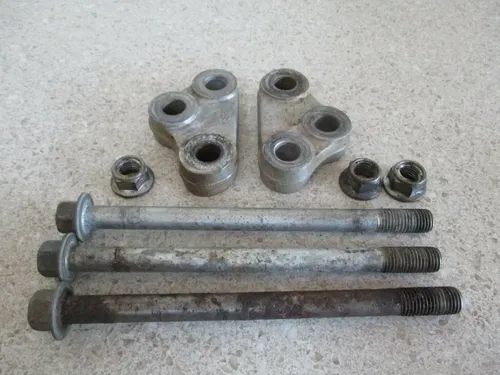2012 SUZUKI RMZ450 FRONT ENGINE MOUNT BRACKET, MOTOR MOUNT BOLTS, MX91