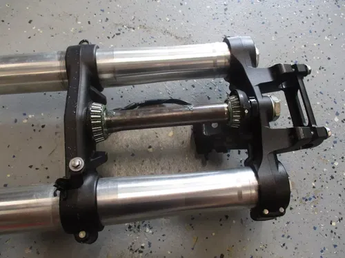 2009 KAWASAKI KLX 250S FRONT FORKS W/ CLAMPS FRONT END COMPLETE, M213