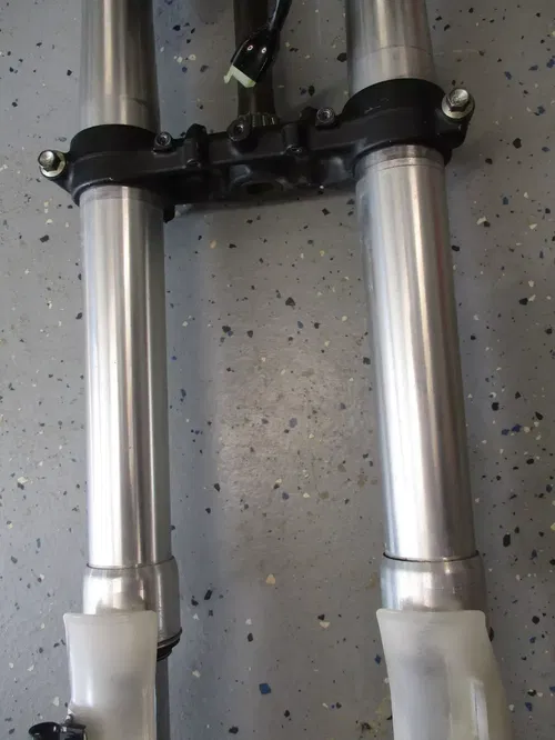 2009 KAWASAKI KLX 250S FRONT FORKS W/ CLAMPS FRONT END COMPLETE, M213