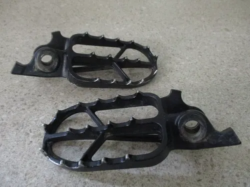 2020 HONDA CRF 250R FOOTPEGS PEGS SET GENUINE, MSC