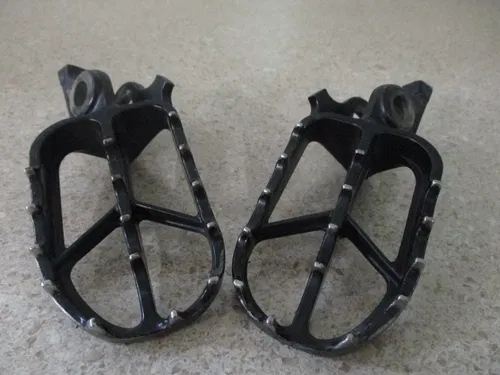 2020 HONDA CRF 250R FOOTPEGS PEGS SET GENUINE, MSC