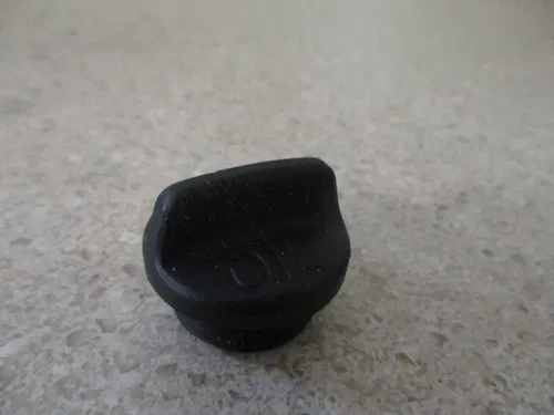 2016 KTM 250 SXF FACTORY EDITION OIL FILLER CAP PLUG, M228