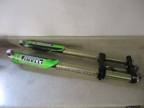 2022 KAWASAKI KX 450 SHOWA FRONT FORKS W/ CLAMPS COMPLETE, FITS 19-22, M236