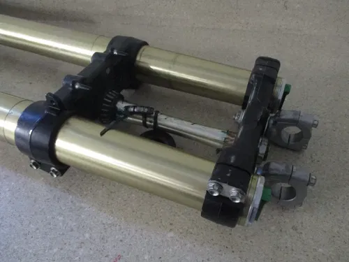 2022 KAWASAKI KX 450 SHOWA FRONT FORKS W/ CLAMPS COMPLETE, FITS 19-22, M236