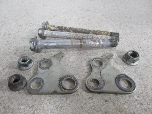 2016 KAWASAKI KX250F FRONT LOWER MOTOR MOUNT HANGER ENGINE BOLTS BRACKET, M143