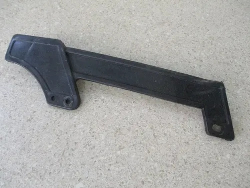 2003 YAMAHA PW 80 ZINGER LOWER CHAIN GUARD PROTECTOR, FITS 85-06, M196