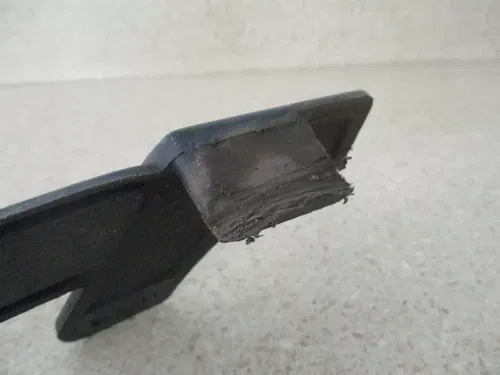 2003 YAMAHA PW 80 ZINGER LOWER CHAIN GUARD PROTECTOR, FITS 85-06, M196