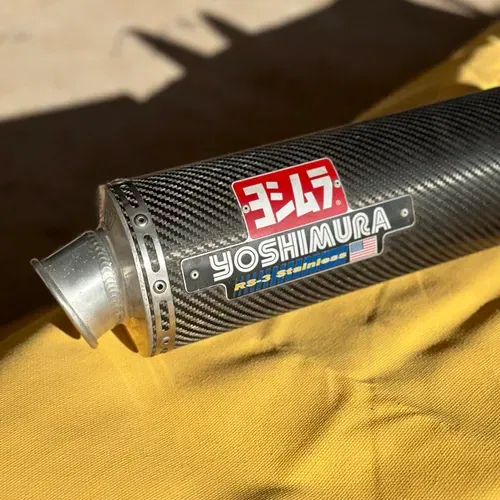 Yoshimura RS3 Exhaust Slip On Carbon Fiber 