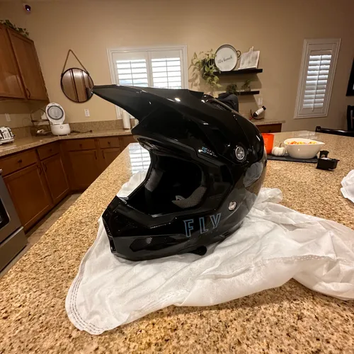 Fly Carbon Helmet 