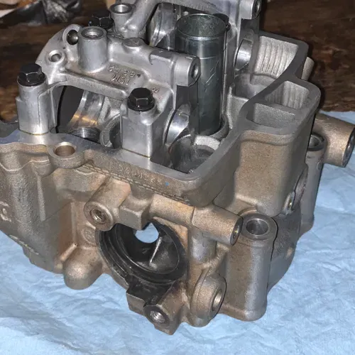 Yz250f Head For Repair