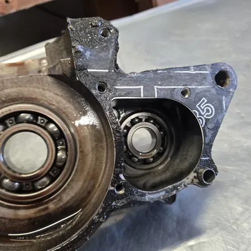 1984 Honda Atc250r Left Crankcase Crank Cases Block