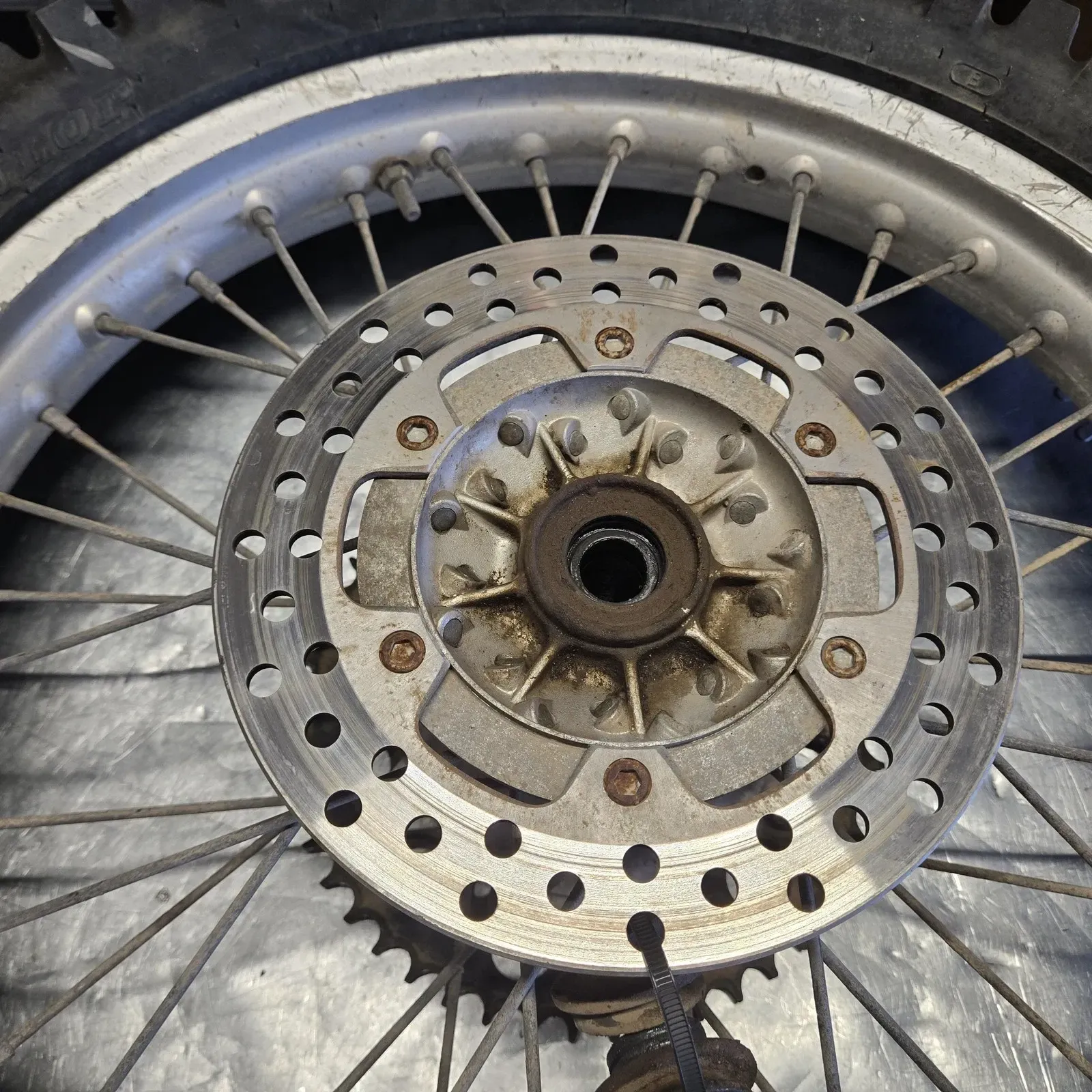 1990 Yamaha Yz250 Rear Back Wheel Rim Hub