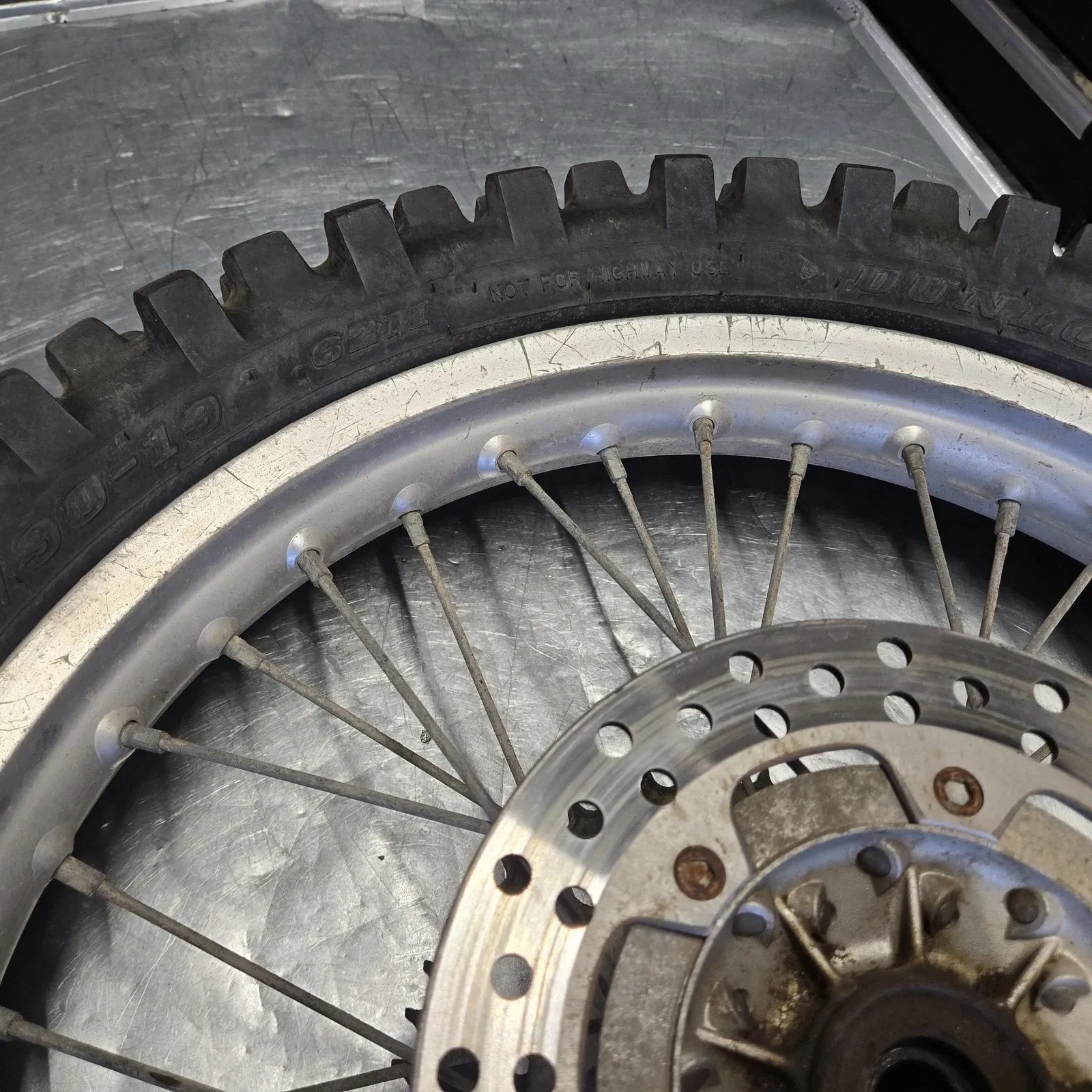 1990 Yamaha Yz250 Rear Back Wheel Rim Hub