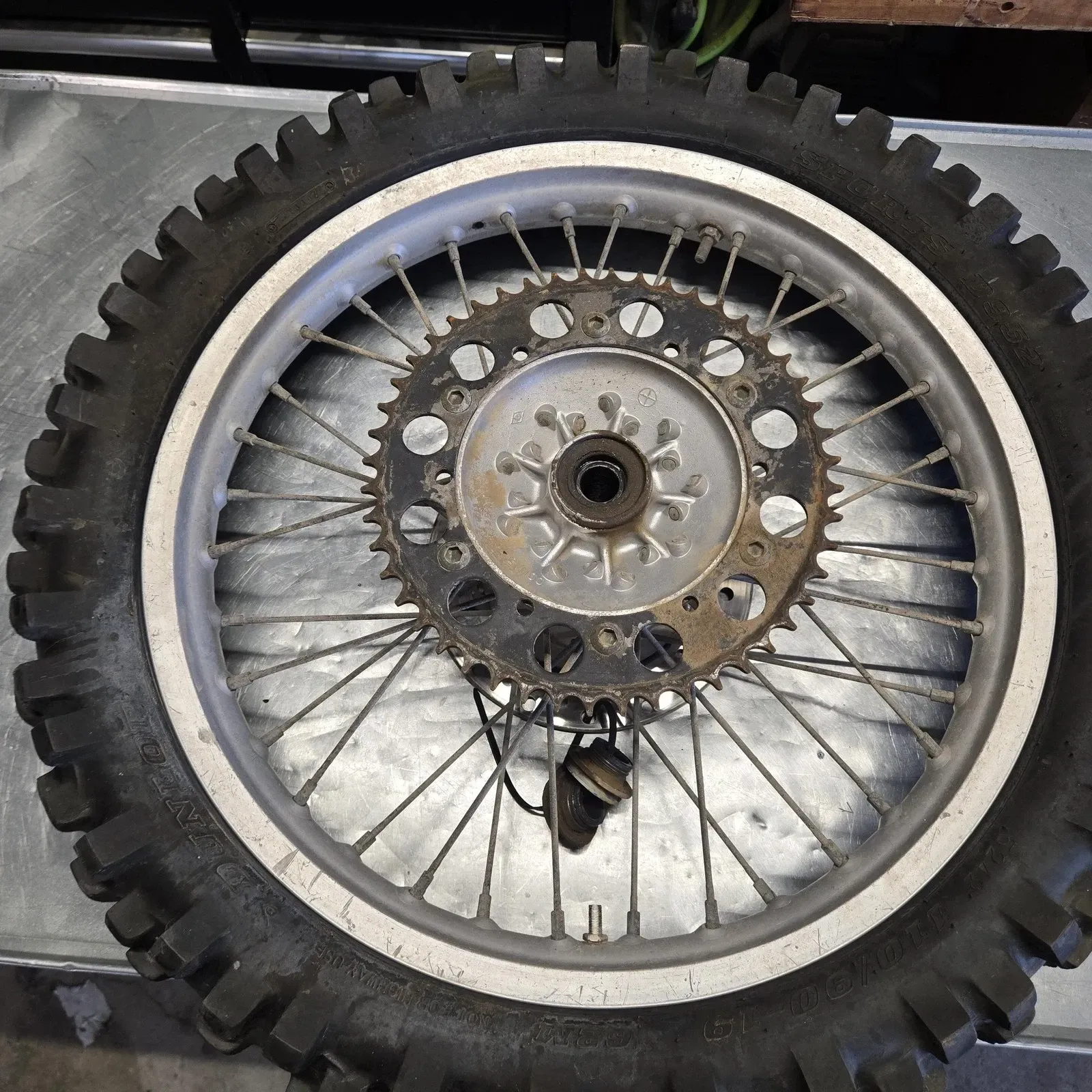 1990 Yamaha Yz250 Rear Back Wheel Rim Hub