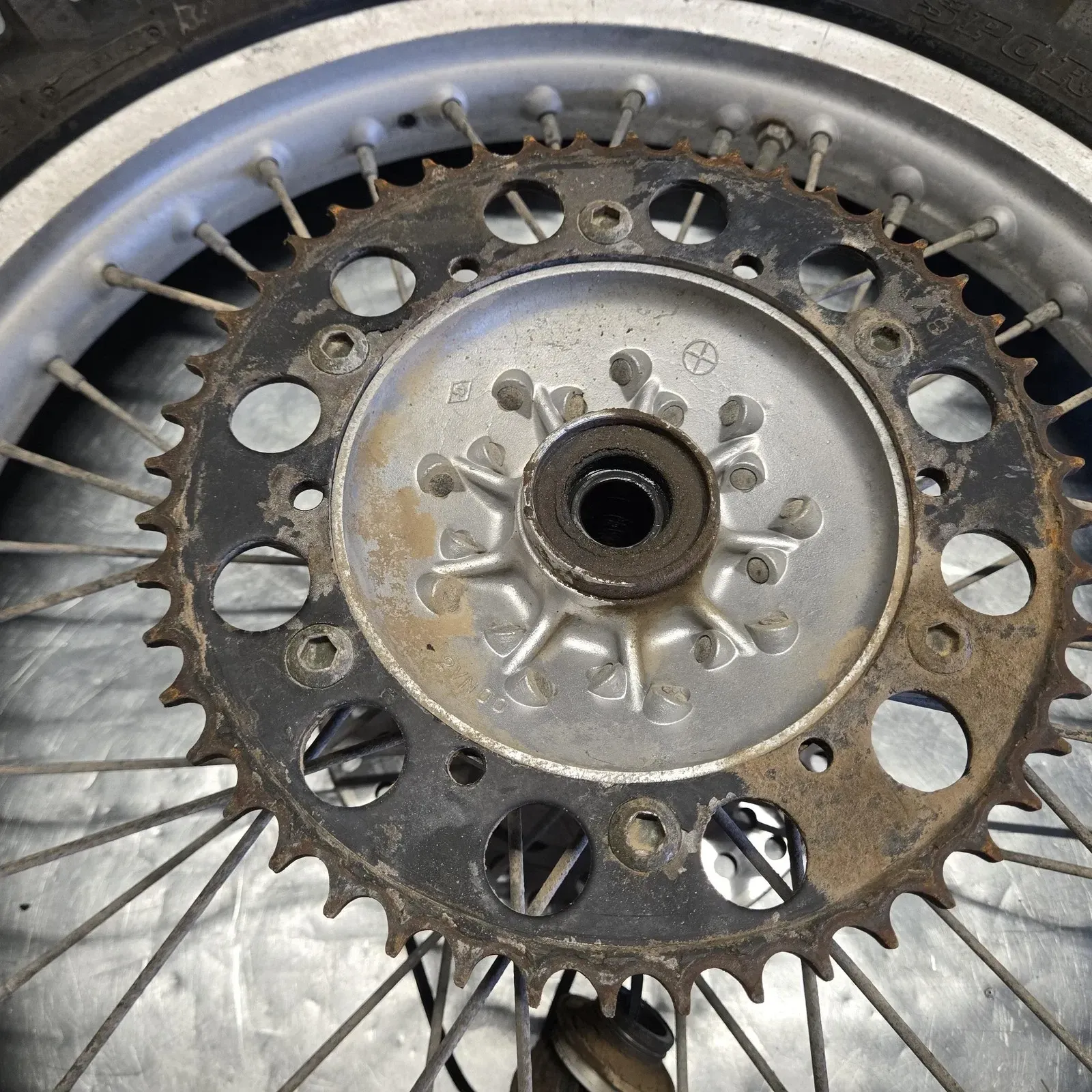 1990 Yamaha Yz250 Rear Back Wheel Rim Hub