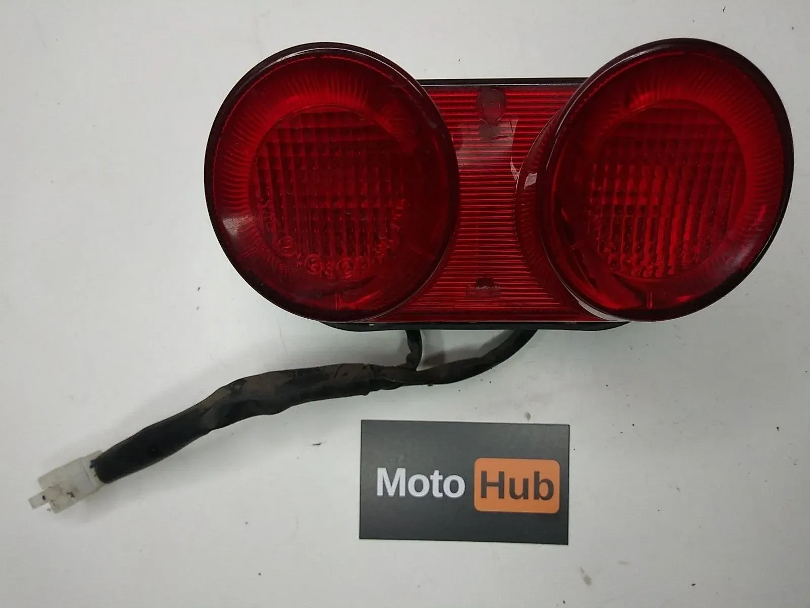 YAMAHA 00-01 YZF R1 01-05 FZ1 REAR BACK BRAKE TAIL LIGHT LENS 5JJ-84710-12-00