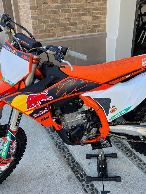 2023.5 Ktm 450 sx Factory Edition 28 hrs like new