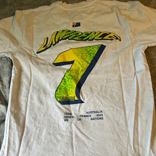 Jett And Hunta Lawrence Adult T Shirts 