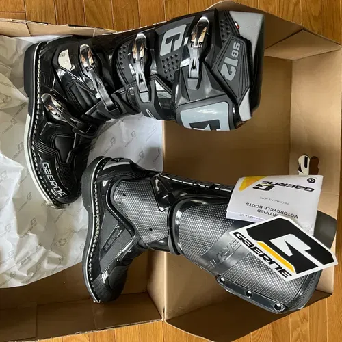 Gaerne SG 12  Size 10 Black 