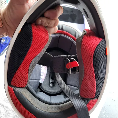 Aria helmet like new!
