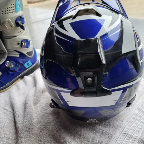 Aria helmet like new!