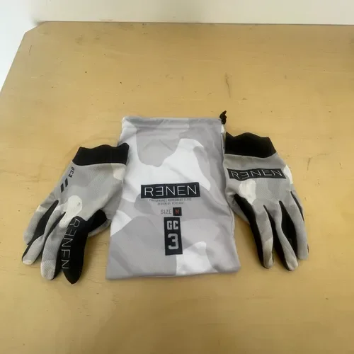 Renen Pants & Gloves