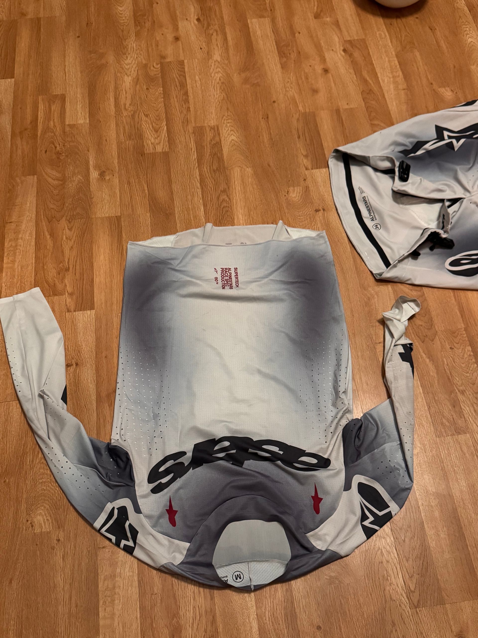 Alpine Super Tech Gear 